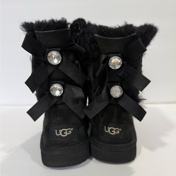 UGG BAILEY BOWS BOOTS FOR LITTLE GIRL - Picture 5 of 9